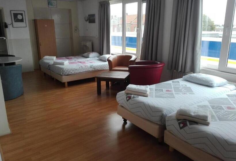 اتاق استاندارد چهار تخته, Bed & Breakfast Vlissingen