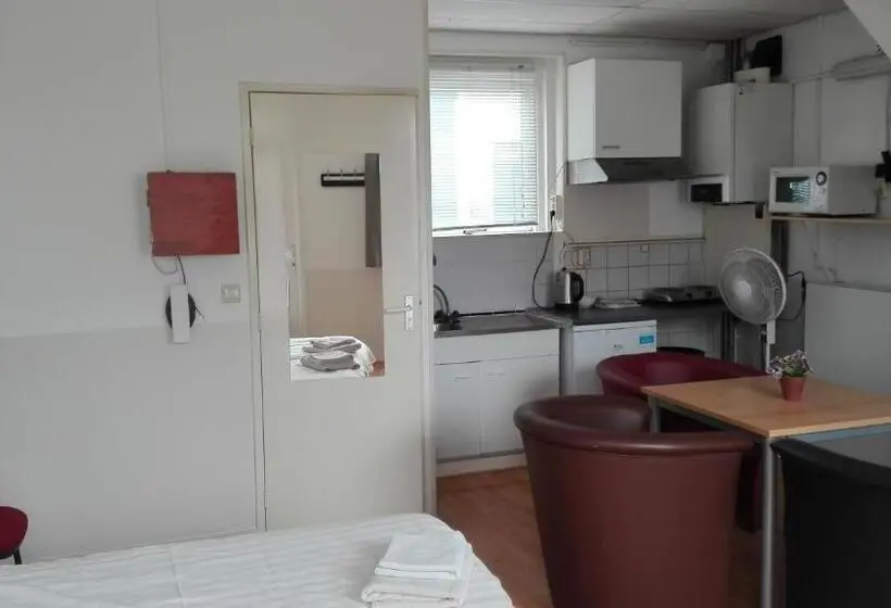 Standard Kolmen Hengen Huone, Bed & Breakfast Vlissingen