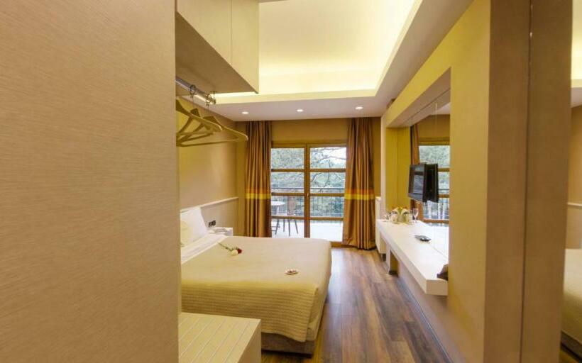 Comfort room with mountain view, Llogora Tourist Village