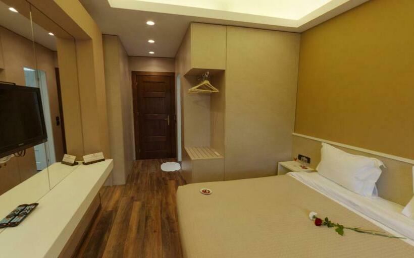 Comfort room with mountain view, Llogora Tourist Village