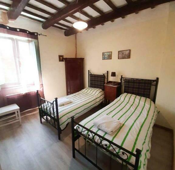 غرفة قياسية, Casale Valentini