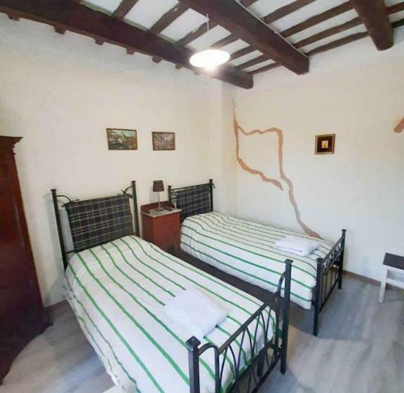 غرفة قياسية, Casale Valentini