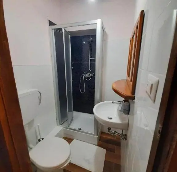 Pokój Standard Trzyosobowy, Casale Valentini