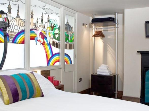 スーペリアールーム, Guest And The City