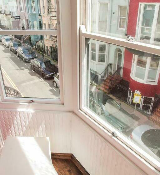 スーペリアールーム, Guest And The City