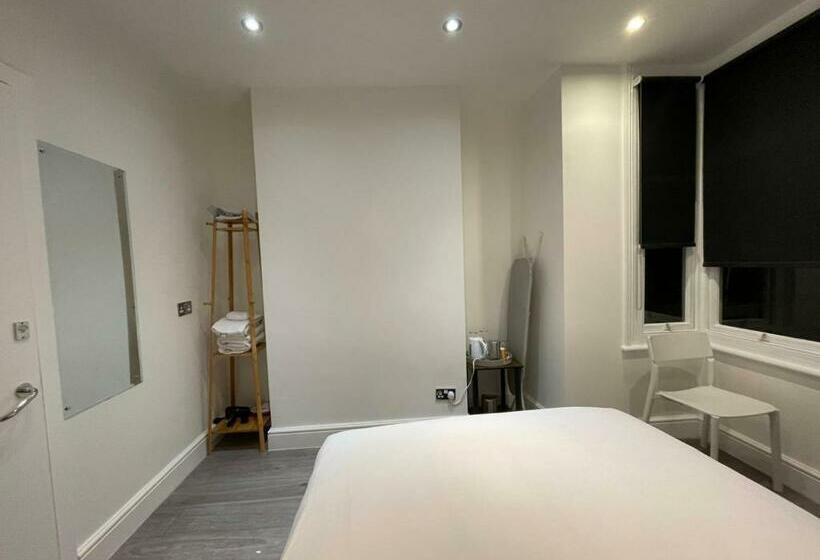 スタンダードルーム, Guest And The City