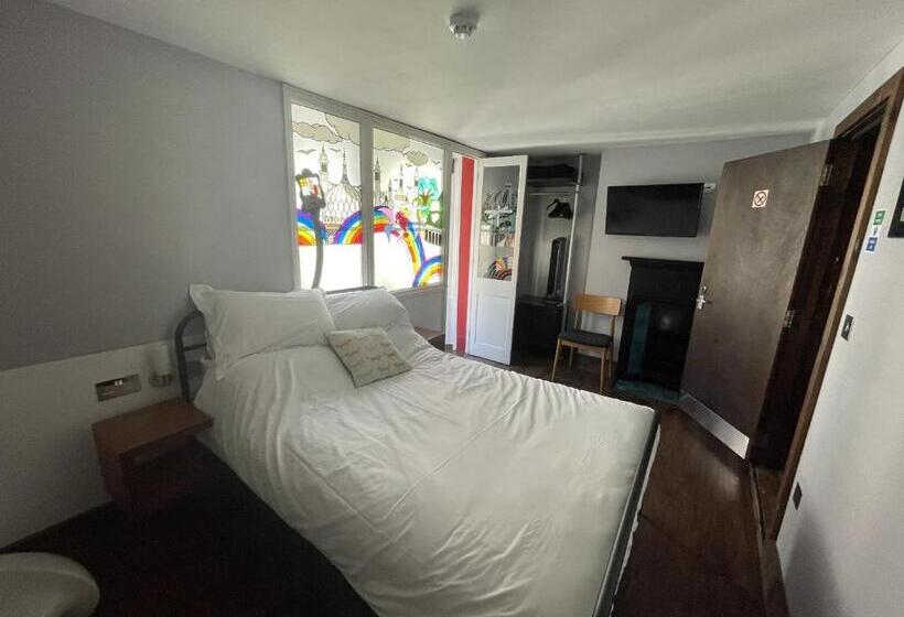 スーペリアールーム, Guest And The City