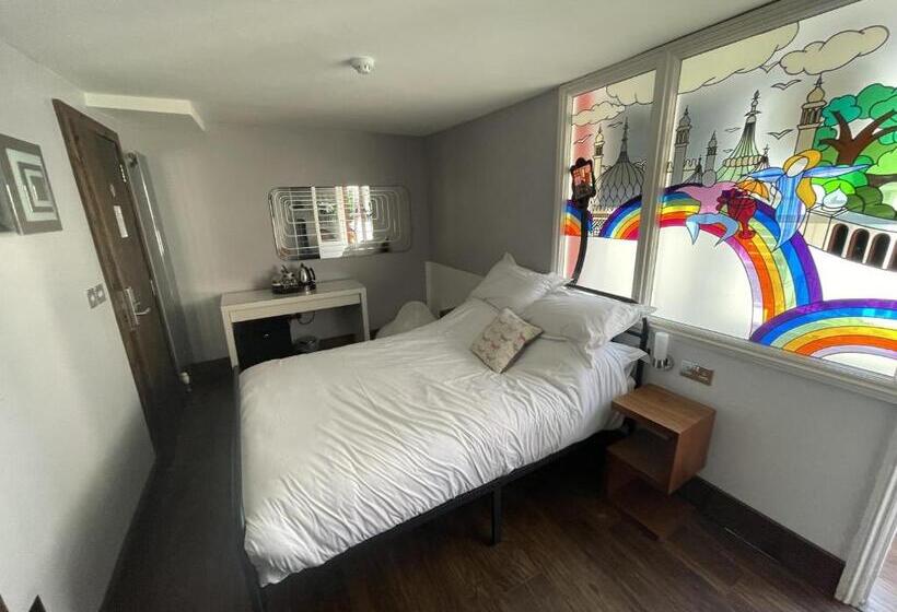 スーペリアールーム, Guest And The City