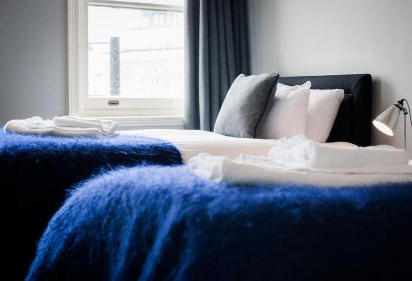 豪华房间, Hand & Flower