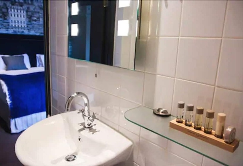 豪华套房, Hand & Flower