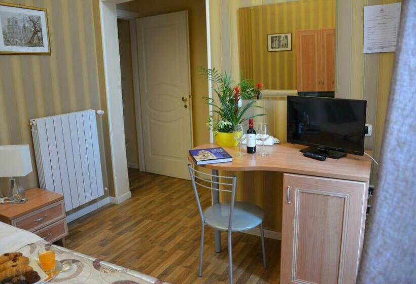 חדר סטנדרט, Le Stanze Del Console