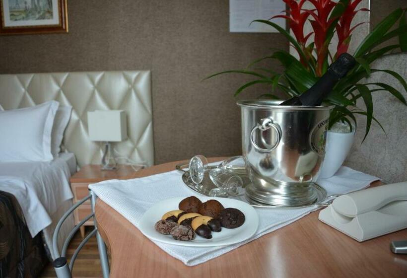 חדר סטנדרט, Le Stanze Del Console