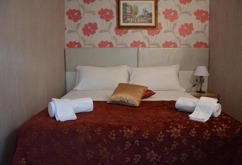 חדר סטנדרט לארבעה, Le Stanze Del Console