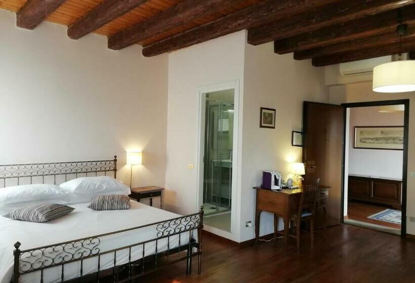 اتاق سوپریور, Locanda Degli Ulivi