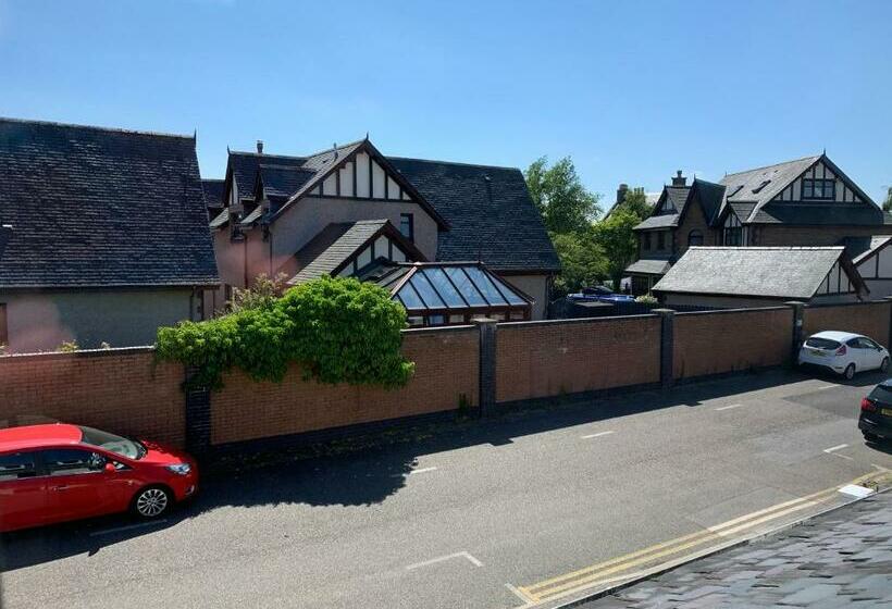 Basic-huone, Silverstrands Guest House