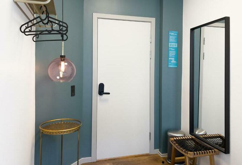 Номер Стандарт Совместная Ванная, Where To Sleep