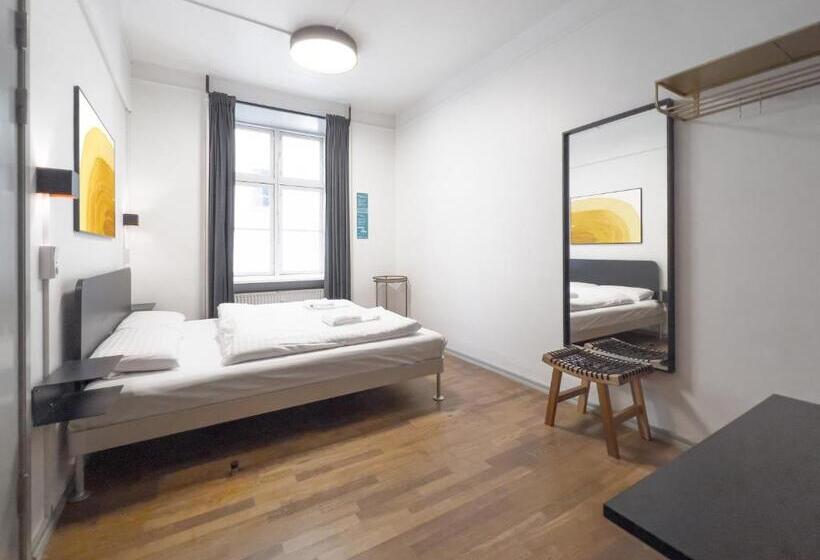 Номер Стандарт Совместная Ванная, Where To Sleep