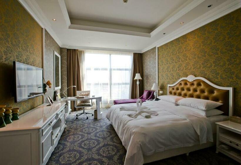 اتاق لوکس, Huachen International