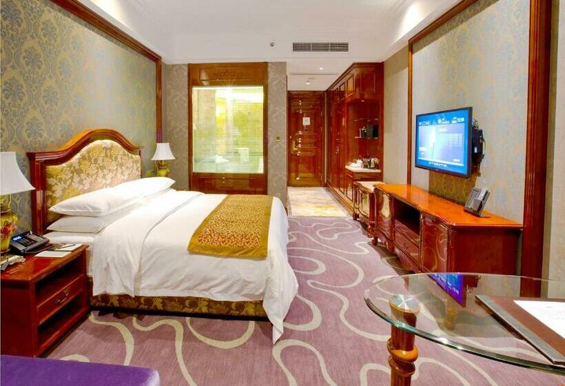 اتاق اجرایی, Huachen International