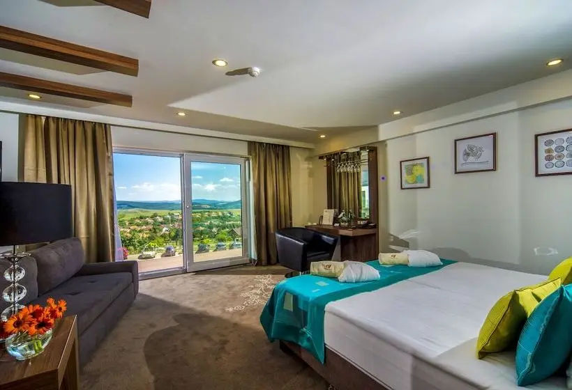 スーペリアールーム, Castellum Hotel Hollókő