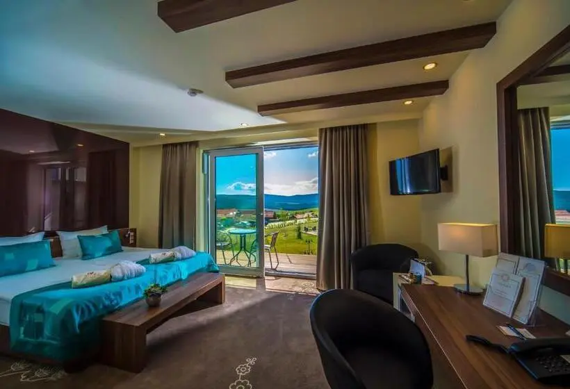 デラックスルーム, Castellum Hotel Hollókő