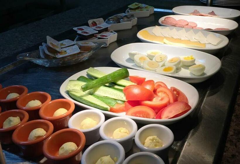 آپارتمان لوکس 1 خوابه, Chagala Residence Atyrau