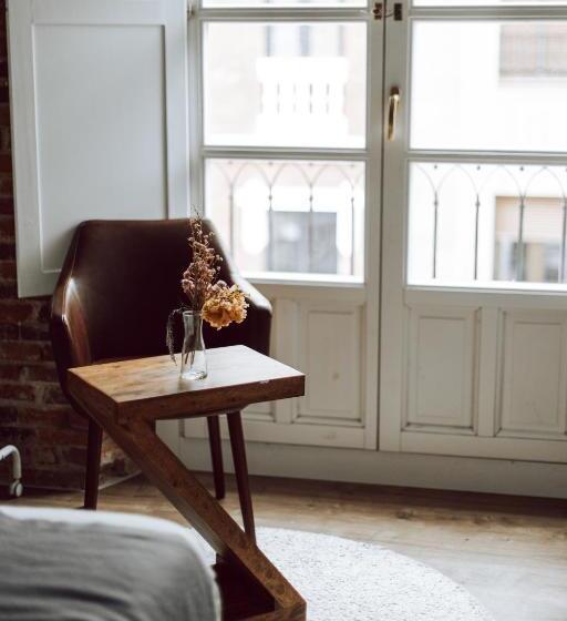 اتاق سوپریور, Hostal Albany Ancha