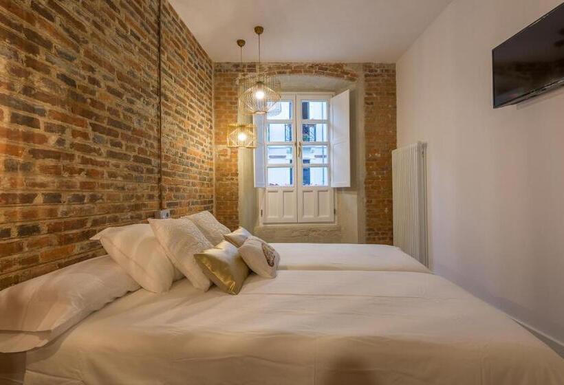 اتاق سوپریور, Hostal Albany Ancha