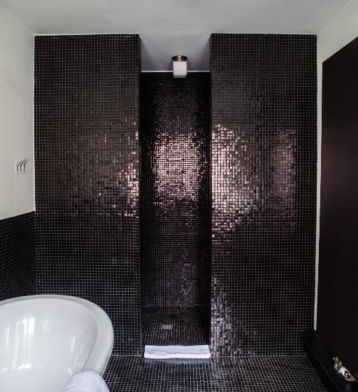 سوییت, B In Antwerp