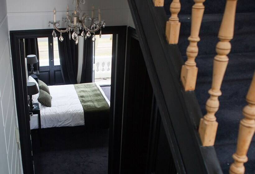 اتاق لوکس, B In Antwerp