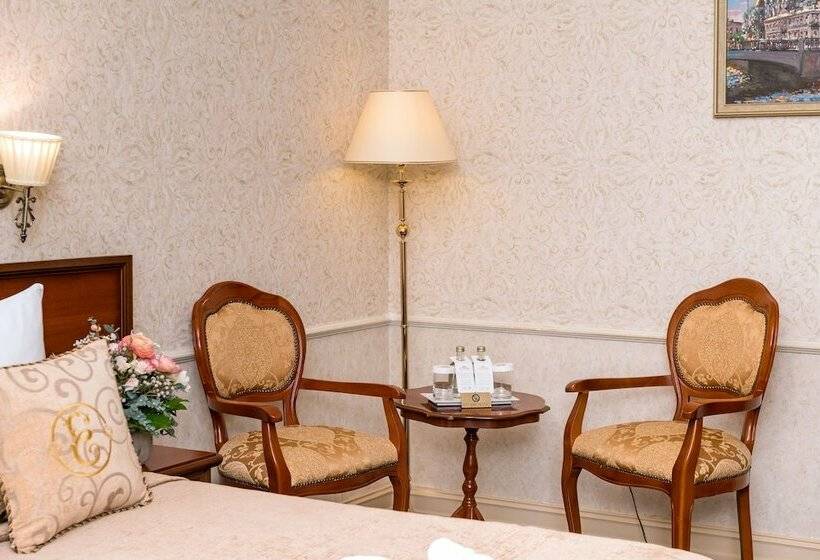 غرفة ديلوكس, Ekaterina