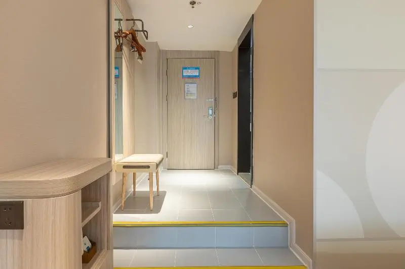 Standard-huone, Hanting Wang Ti Ding