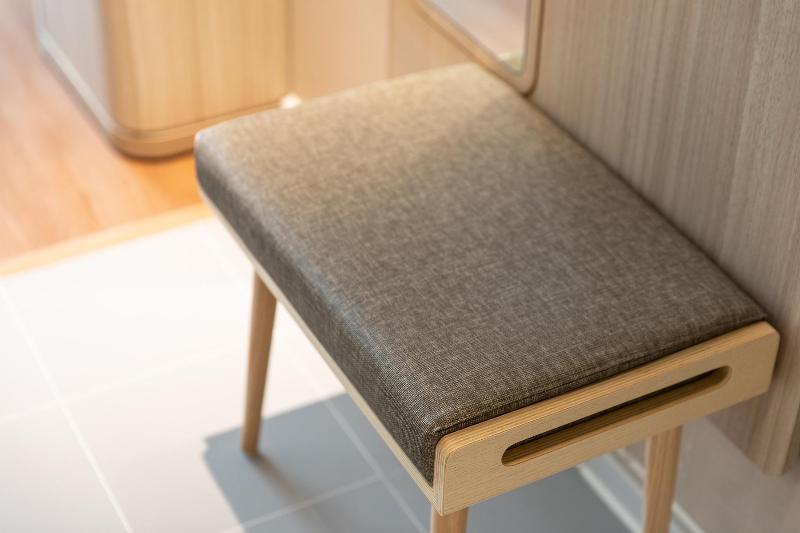 Chambre Familiale, Hanting  Wang Ti Ding