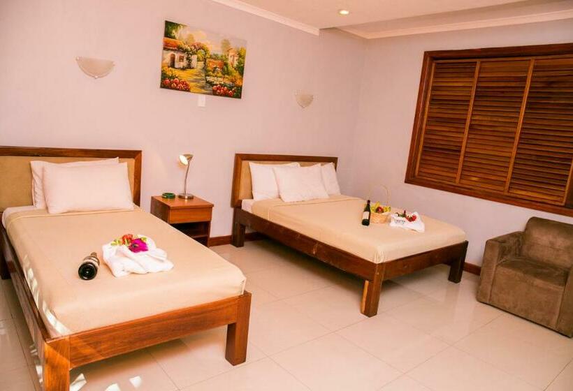 스탠다드 룸, The Hideaway