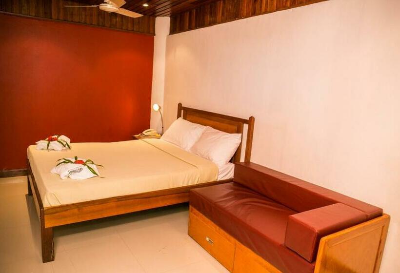 스탠다드 룸, The Hideaway