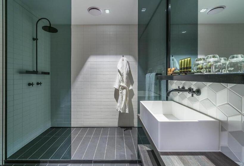 Апартаменты 2 Спальни с Балконом, Peppers Docklands