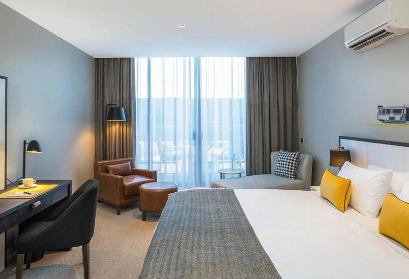 Апартаменты 2 Спальни с Балконом, Peppers Docklands