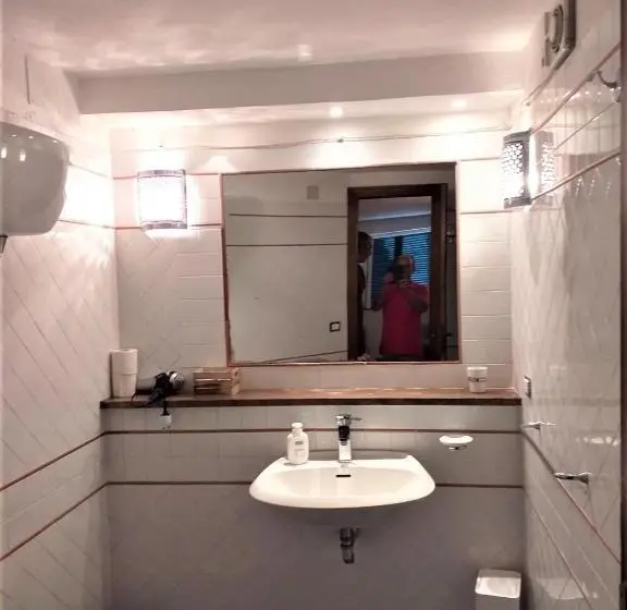 Perhehuone, Residenza Villa Spagnola