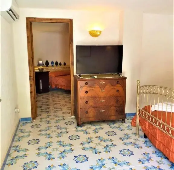 Perhehuone, Residenza Villa Spagnola
