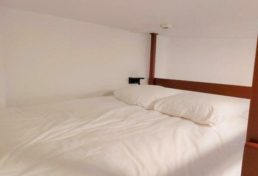 스탠다드 룸, Roxi Residence Gent