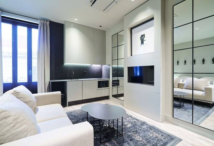 جناح بريميوم, The Valentia Cabillers