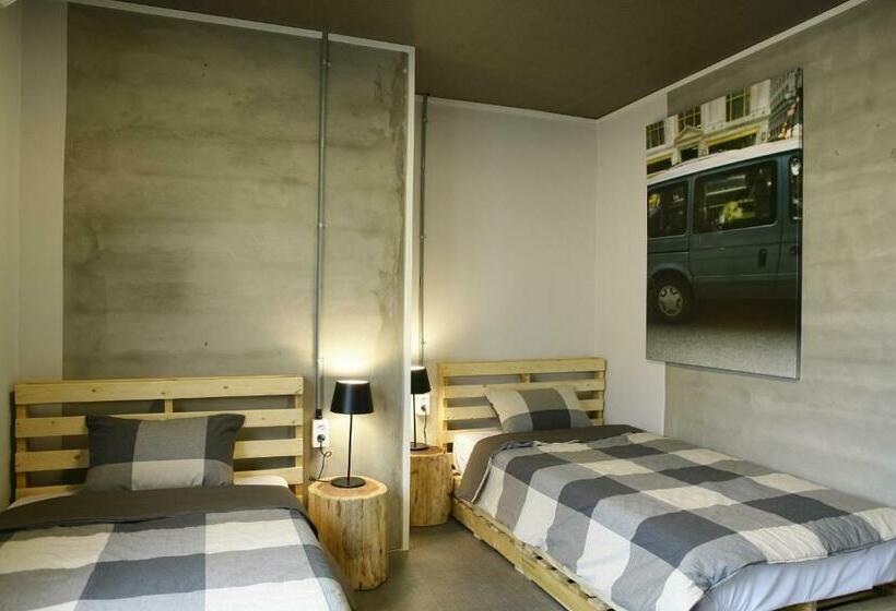 スタンダードルーム, Mido Hostel