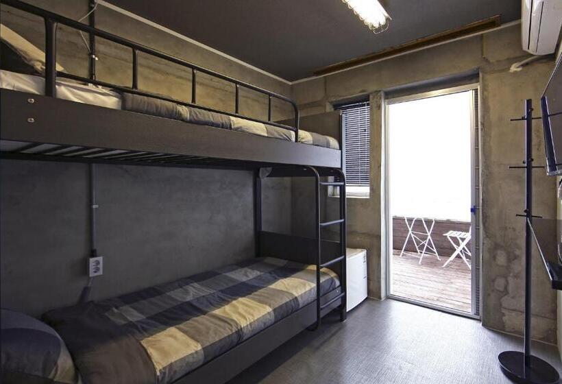 Номер Стандарт с Балконом, Mido Hostel