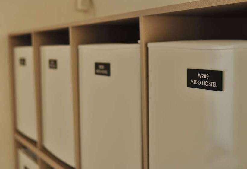 テラス付スタンダードルーム, Mido Hostel