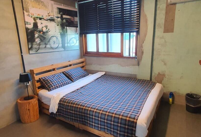 Номер Стандарт Индивидуальный, Mido Hostel