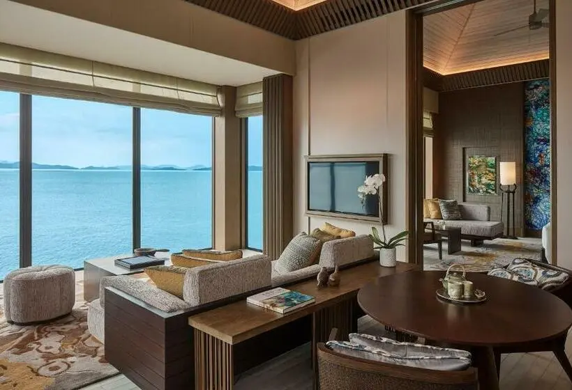 ویلای 1 خوابه با چشمانداز دریا, The Ritz Carlton, Langkawi
