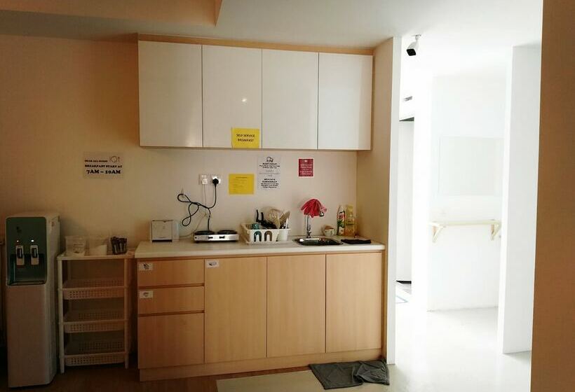 스탠다드 싱글 룸 공동욕실, Roof Talk Theme Hostel