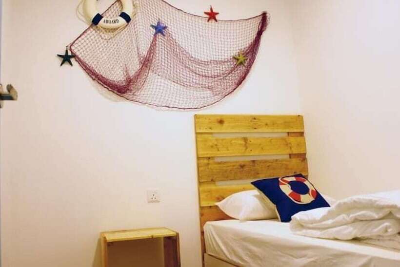 스탠다드 싱글 룸 공동욕실, Roof Talk Theme Hostel