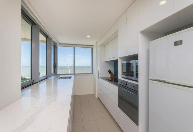 2 Bedroom Apartment with Views, Salt Yeppoon
