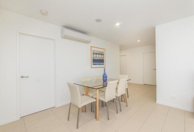 2 Bedroom Apartment with Views, Salt Yeppoon